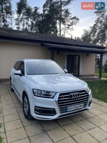 Audi Q7 2015