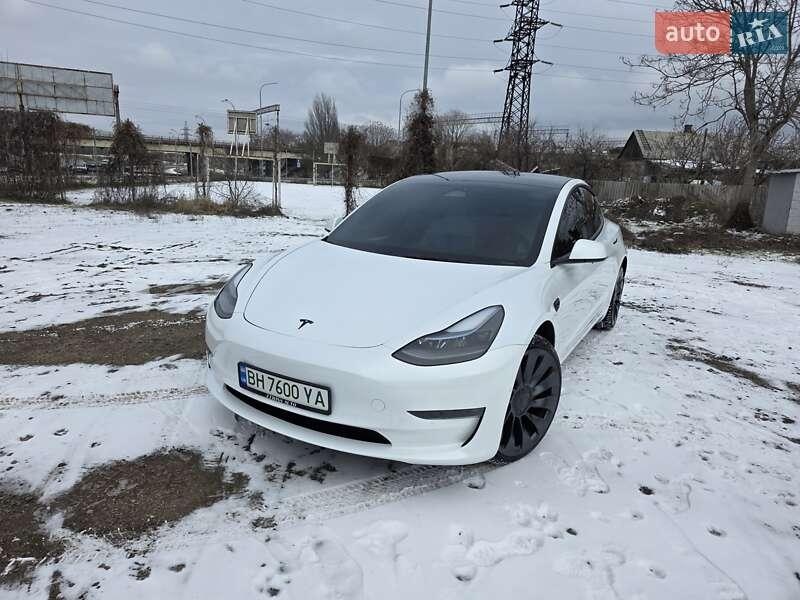 Tesla Model 3 2022
