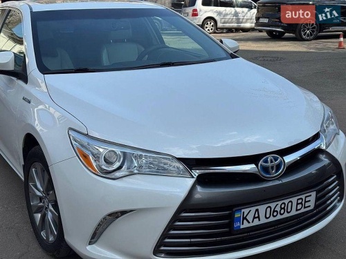 Toyota Camry 2016