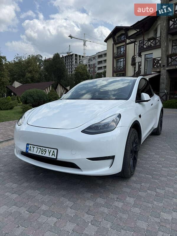 Tesla Model Y 2021