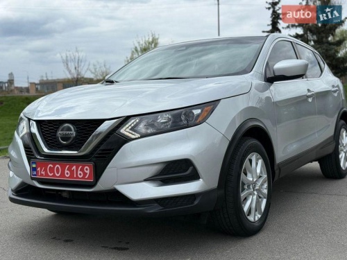 Nissan Rogue Sport 2021