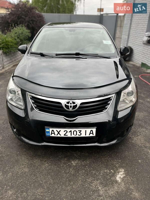 Toyota Avensis 2011