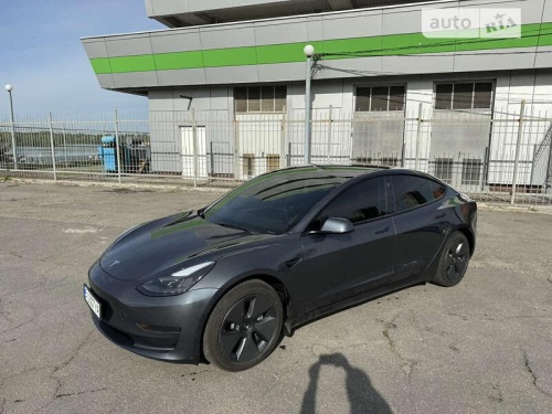 Tesla Model 3 2023