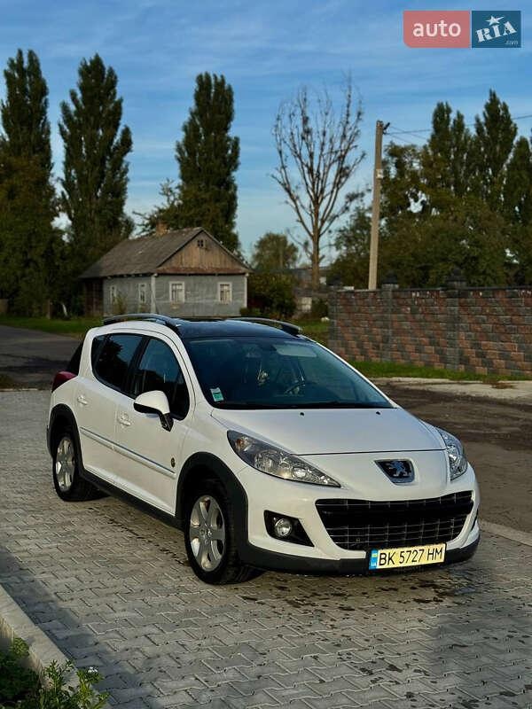 Peugeot 207 2010