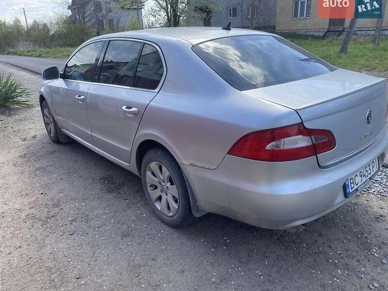 Skoda Superb 2010