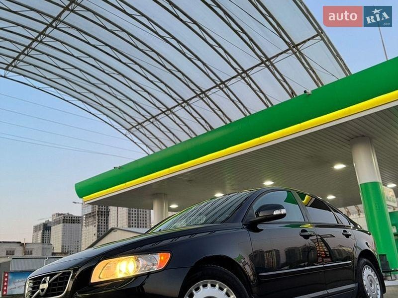 Volvo S40 2011