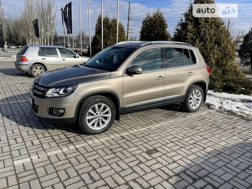 Volkswagen Tiguan 2015