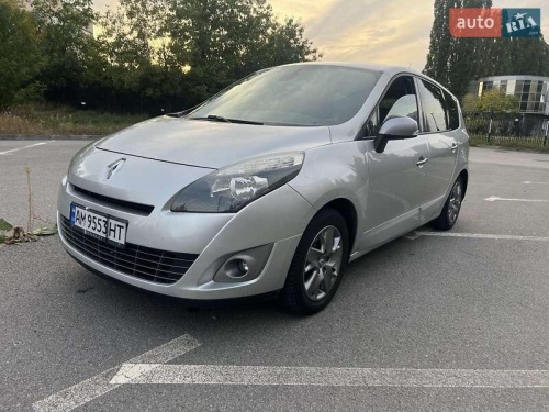 Renault Grand Scenic 2011