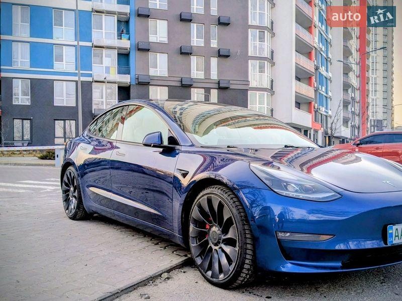 Tesla Model 3 2021