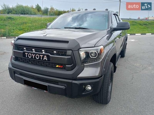 Toyota Tundra 2017