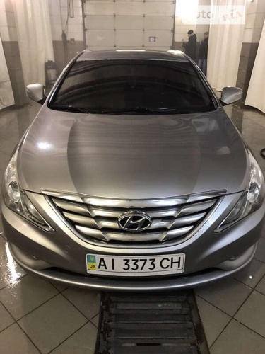 Hyundai Sonata 2011