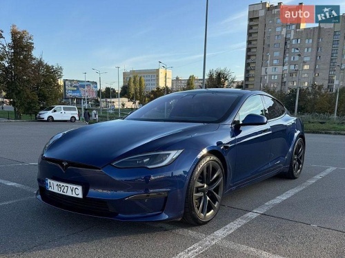 Tesla Model S 2021