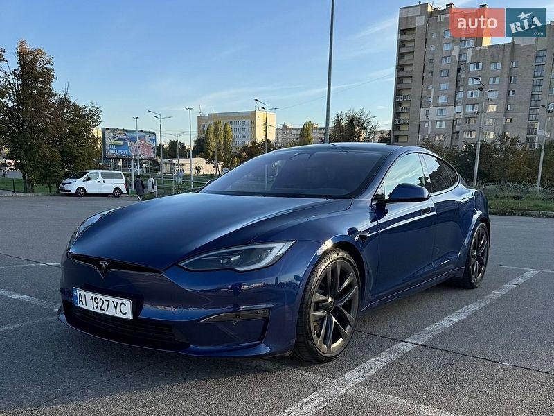 Tesla Model S 2021