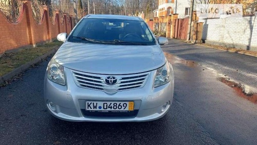 Toyota Avensis 2010