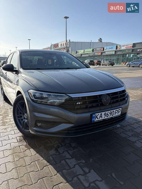 Volkswagen Jetta 2019