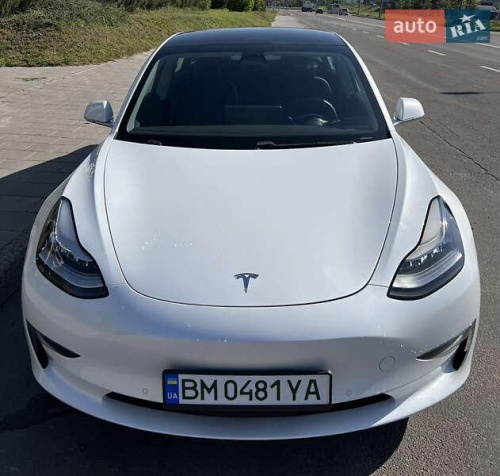 Tesla Model 3 2019