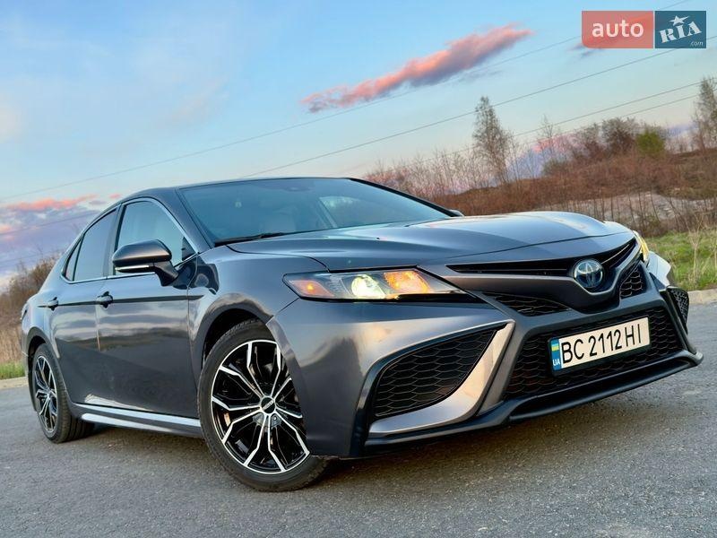 Toyota Camry 2023