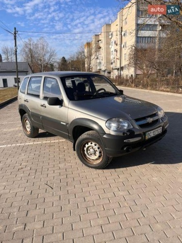 Chevrolet Niva 2011