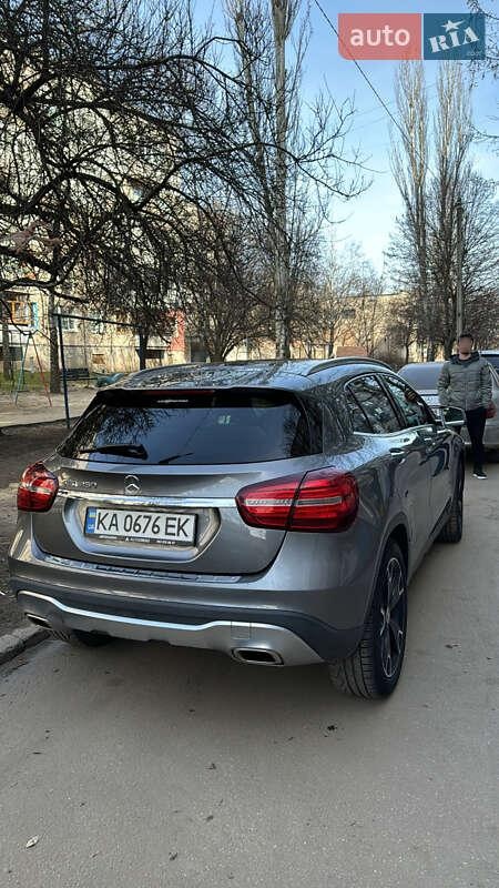Mercedes-Benz GLA-Class 2018