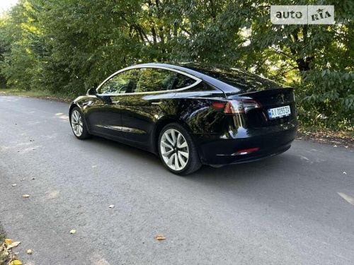 Tesla Model 3 2019