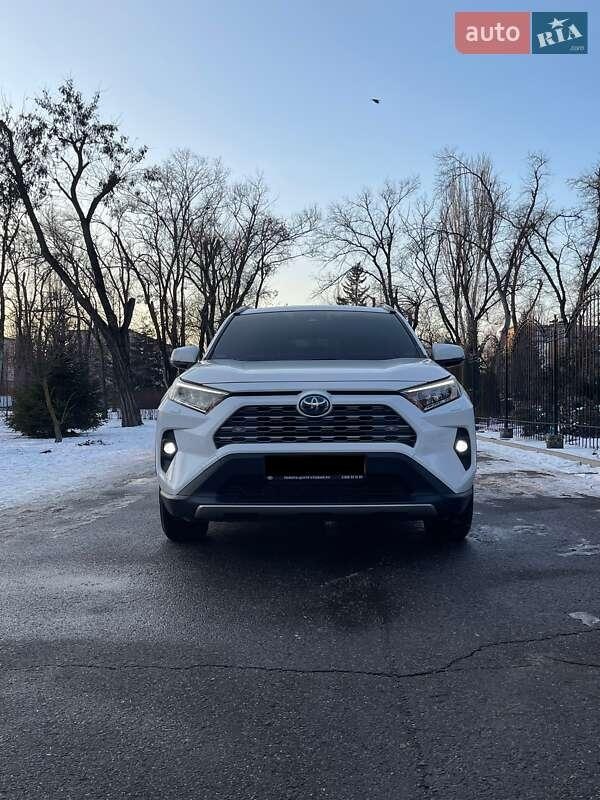 Toyota RAV4 2023