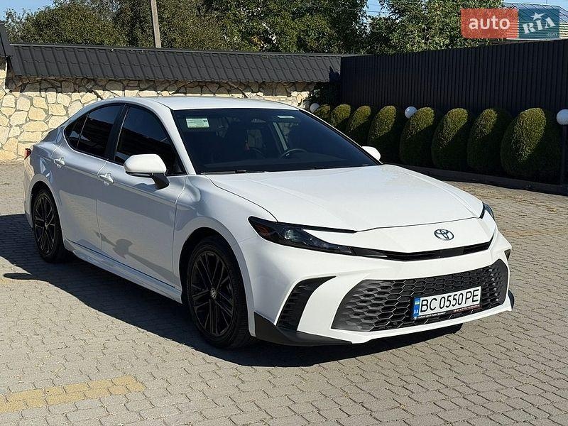 Toyota Camry 2025