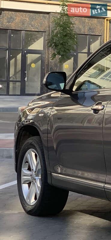 Toyota Highlander 2013