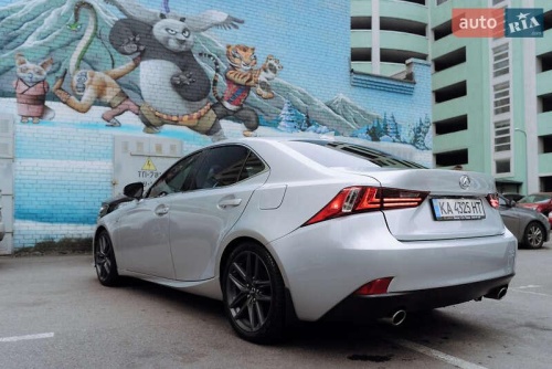 Lexus IS 2013