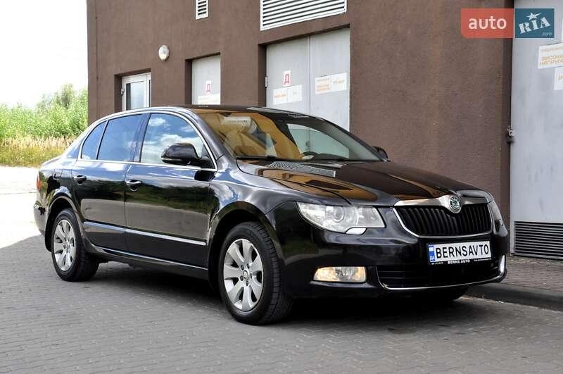 Skoda Superb 2011