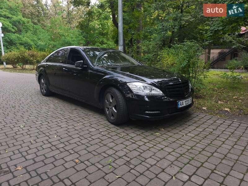Mercedes-Benz S-Class 2007