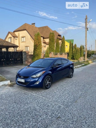 Hyundai Elantra 2012