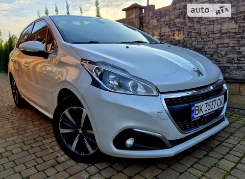 Peugeot 208 2016