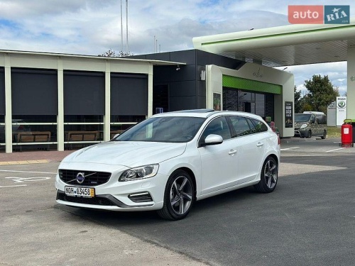 Volvo V60 2015