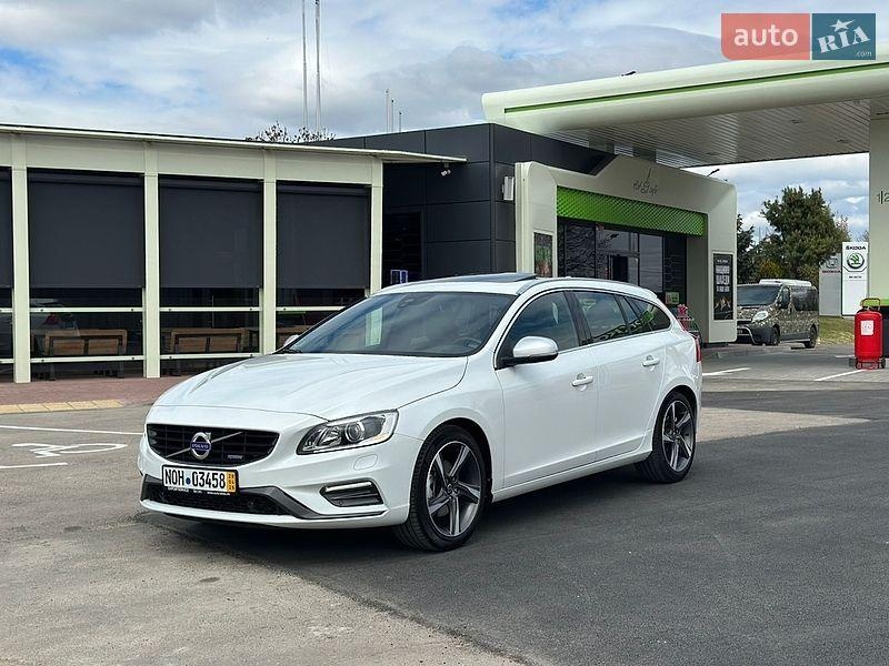 Volvo V60 2015