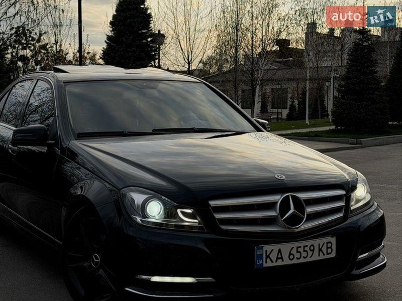 Mercedes-Benz C-Class 2010