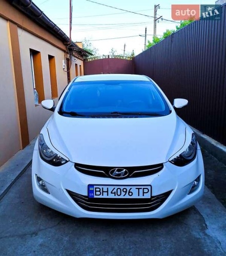 Hyundai Elantra 2013