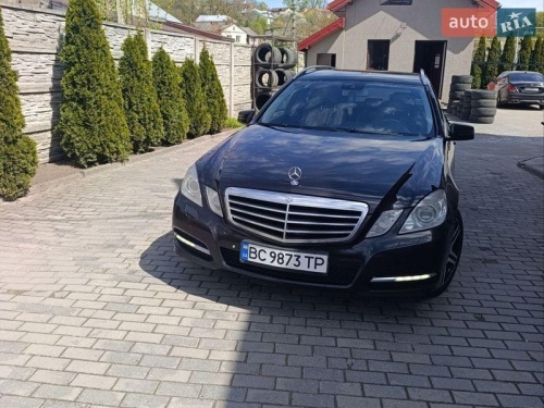Mercedes-Benz E-Class 2011