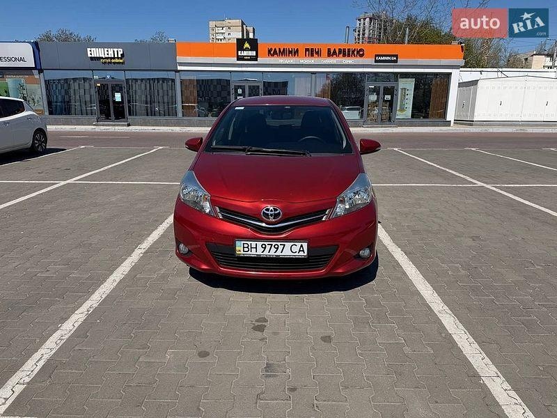 Toyota Yaris 2012