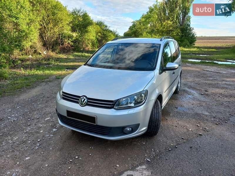 Volkswagen Touran 2012