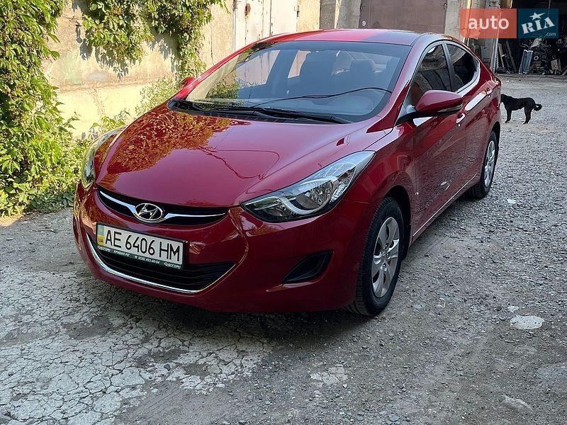 Hyundai Elantra 2013