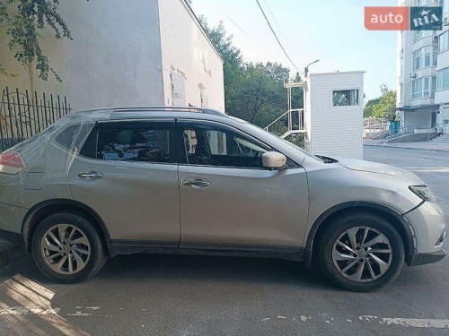 Nissan X-Trail 2015