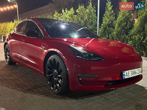 Tesla Model 3 2022