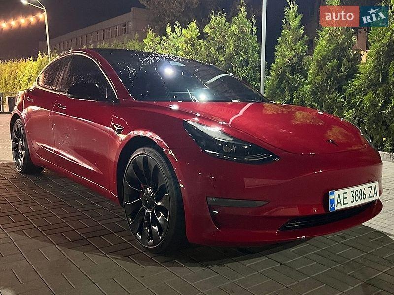 Tesla Model 3 2022