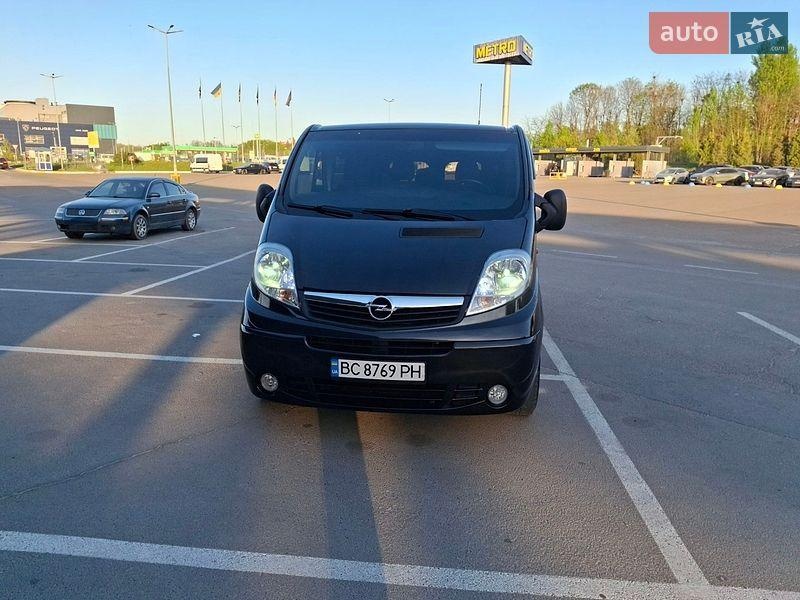 Opel Vivaro 2012
