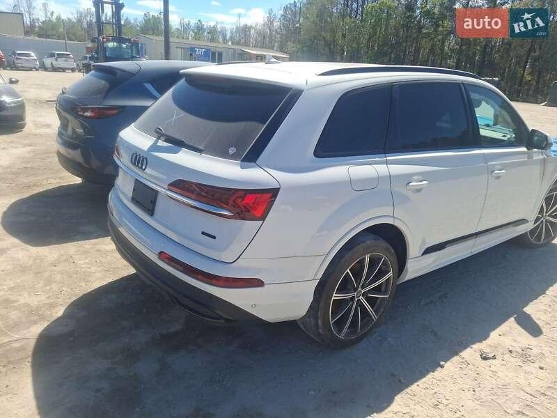 Audi Q7 2021