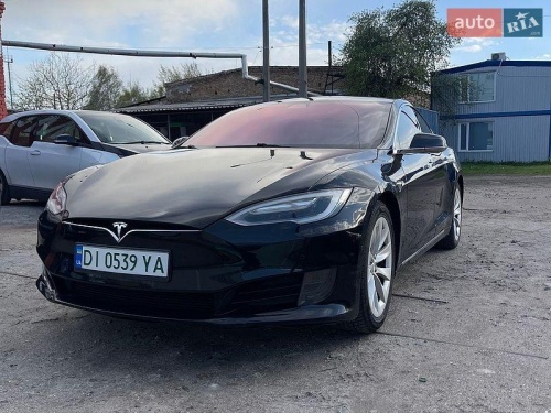Tesla Model S 2017