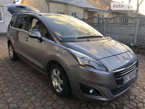 Peugeot 5008 2015