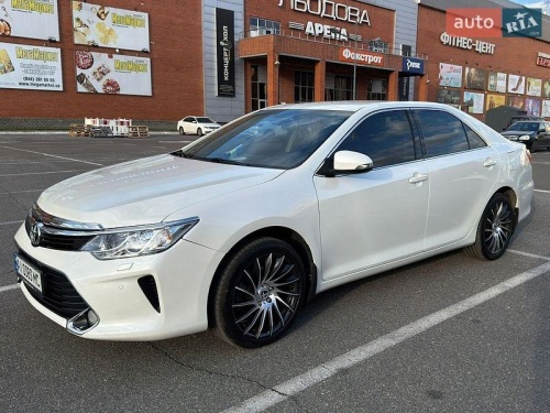 Toyota Camry 2016