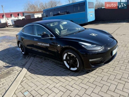 Tesla Model 3 2018