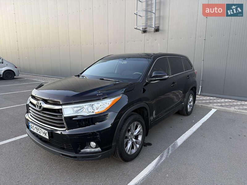 Toyota Highlander 2016